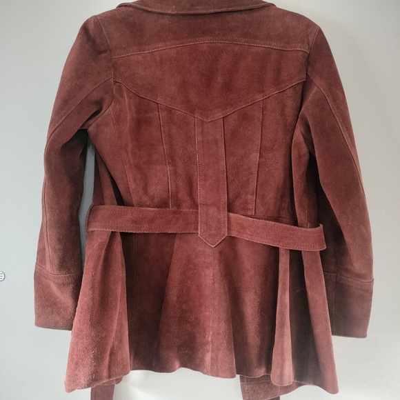 Vintage Burgundy Leather Jacket - Picture 4 of 9